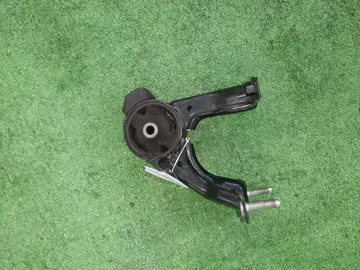 ПОДУШКА ДВС НА TOYOTA CARINA ST191 3S-FE
