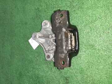 ПОДУШКА ДВС НА HONDA FIT GR1 L13B