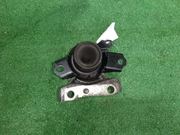 ПОДУШКА ДВС НА TOYOTA VISTA SV50 3S-FSE