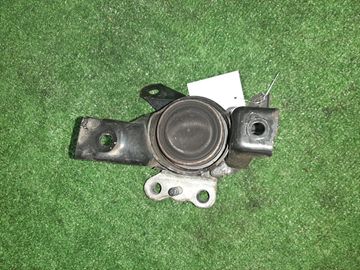 ПОДУШКА ДВС НА TOYOTA COROLLA  AXIO ZRE142 2ZR-FE
