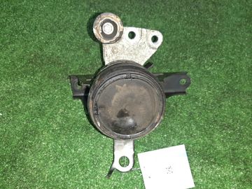 ПОДУШКА ДВС НА TOYOTA VITZ KSP130 1KR-FE