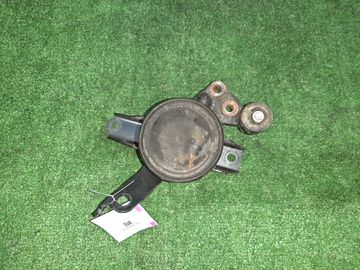 ПОДУШКА ДВС НА TOYOTA PORTE NCP141 1NZ-FE