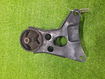 ПОДУШКА ДВС НА NISSAN PRIMERA WTP12 QR20DE