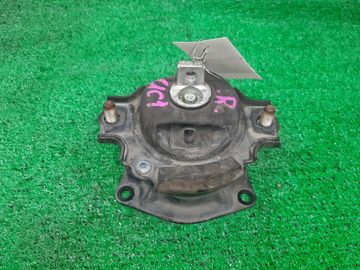 ПОДУШКА ДВС НА HONDA INSPIRE UC1 J30A