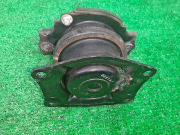 ПОДУШКА ДВС НА HONDA INSPIRE UC1 J30A