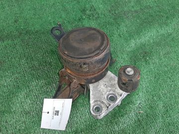 ПОДУШКА ДВС НА TOYOTA VITZ KSP130 1KR-FE