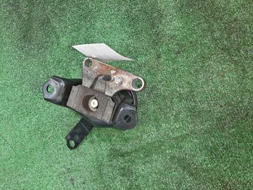 ПОДУШКА ДВС НА TOYOTA IPSUM SXM10G 3S-FE