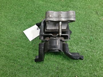 ПОДУШКА ДВС НА TOYOTA COROLLA  AXIO ZRE142 2ZR-FE