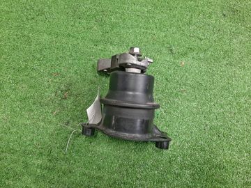 ПОДУШКА ДВС НА HONDA FIT GP1 LDA
