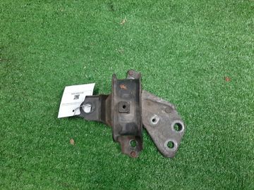 ПОДУШКА ДВС НА TOYOTA VITZ SCP10 1SZ-FE