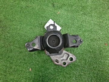 ПОДУШКА ДВС НА TOYOTA VITZ SCP10 1SZ-FE