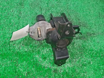 ПОДУШКА ДВС НА TOYOTA WILL CYPHA NCP70 2NZ-FE