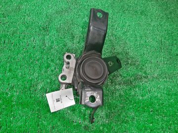 ПОДУШКА ДВС НА TOYOTA PRIUS ZVW30 2ZR-FXE