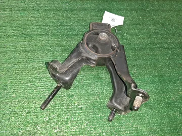 ПОДУШКА ДВС НА TOYOTA COROLLA NZE121 1NZ-FE
