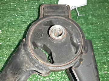 ПОДУШКА ДВС НА TOYOTA COROLLA NZE121 1NZ-FE