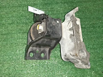ПОДУШКА ДВС НА NISSAN TIIDA LATIO SC11 HR15DE