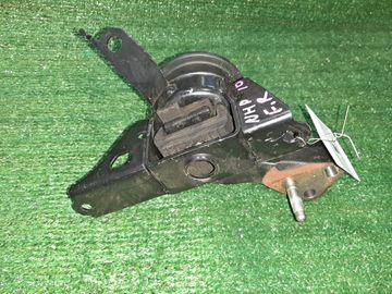 ПОДУШКА ДВС НА TOYOTA AQUA NHP10 1NZ-FXE