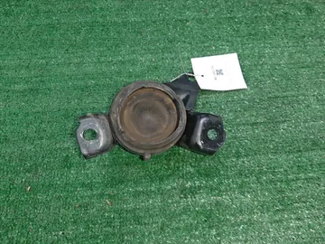 ПОДУШКА ДВС НА TOYOTA VOXY AZR60G 1AZ-FSE