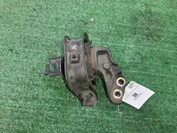 ПОДУШКА ДВС НА TOYOTA VITZ SCP13 2SZ-FE