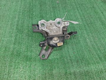 ПОДУШКА ДВС НА TOYOTA PRIUS ALPHA ZVW41W 2ZR-FXE