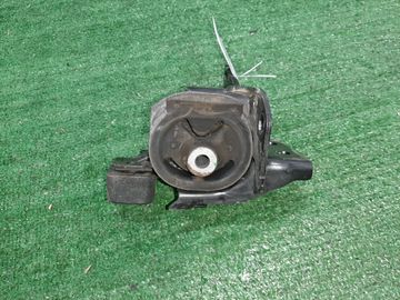 ПОДУШКА ДВС НА TOYOTA ISIS ZNM10W 1ZZ-FE