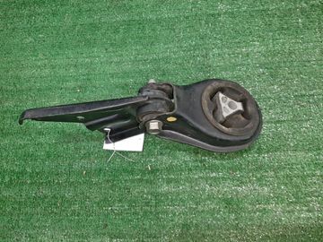 ПОДУШКА ДВС НА MAZDA AXELA BK5P ZY-VE