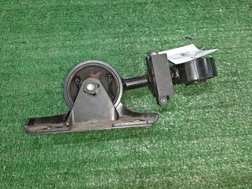 ПОДУШКА ДВС НА TOYOTA ESTIMA ACR30W 2AZ-FE