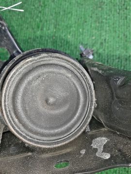ПОДУШКА ДВС НА TOYOTA PRIUS ZVW50 2ZR-FXE
