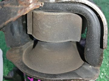 ПОДУШКА ДВС НА TOYOTA COROLLA NZE121 1NZ-FE