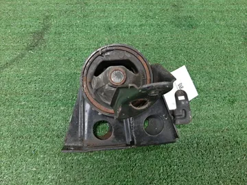 ПОДУШКА ДВС НА NISSAN PRIMERA TP12 QR20DE