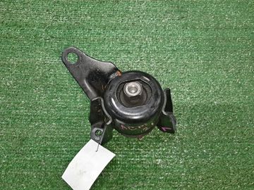 ПОДУШКА ДВС НА TOYOTA IPSUM ACM21W 2AZ-FE