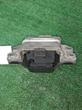 ПОДУШКА ДВС НА VOLKSWAGEN GOLF 5K1 CAX