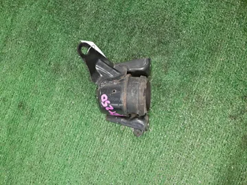 ПОДУШКА ДВС НА TOYOTA AVENSIS AZT250 1AZ-FSE