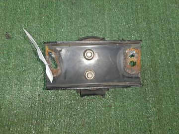 ПОДУШКА ДВС НА NISSAN ELGRAND E51 VQ35DE