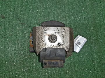 ПОДУШКА ДВС НА NISSAN ELGRAND E51 VQ35DE