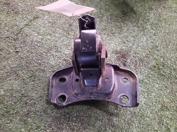 ПОДУШКА ДВС НА TOYOTA PRIUS ALPHA ZVW41 2ZR-FXE