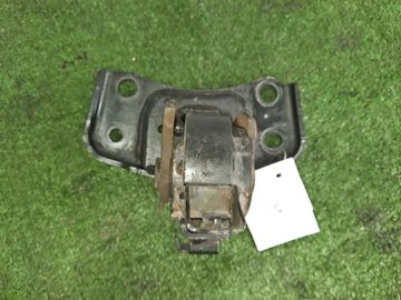 ПОДУШКА ДВС НА TOYOTA PRIUS ALPHA ZVW41 2ZR-FXE