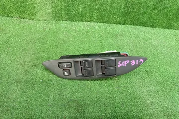 БЛОК УПРАВЛЕНИЯ СТЕКЛАМИ НА TOYOTA VITZ SCP13