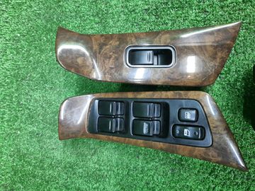 БЛОК УПРАВЛЕНИЯ СТЕКЛАМИ НА TOYOTA HARRIER SXU15W