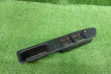 БЛОК УПРАВЛЕНИЯ СТЕКЛАМИ НА SUBARU IMPREZA GDA