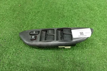 БЛОК УПРАВЛЕНИЯ СТЕКЛАМИ НА TOYOTA VITZ SCP10