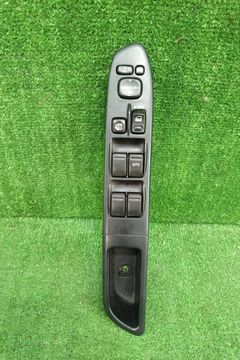 БЛОК УПРАВЛЕНИЯ СТЕКЛАМИ НА SUBARU FORESTER SG5