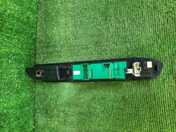 БЛОК УПРАВЛЕНИЯ СТЕКЛАМИ НА SUBARU FORESTER SG5