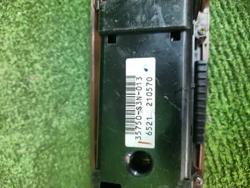 БЛОК УПРАВЛЕНИЯ СТЕКЛАМИ НА HONDA ODYSSEY RA6