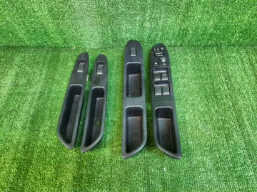 БЛОК УПРАВЛЕНИЯ СТЕКЛАМИ НА SUBARU FORESTER SG5