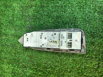 БЛОК УПРАВЛЕНИЯ СТЕКЛАМИ НА TOYOTA COROLLA SPACIO AE111N