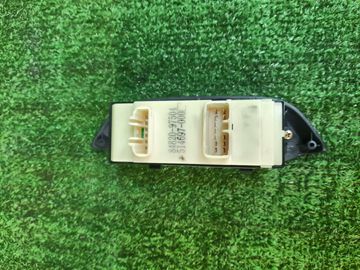 БЛОК УПРАВЛЕНИЯ СТЕКЛАМИ НА DAIHATSU TERIOS KID J131G