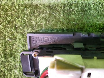 БЛОК УПРАВЛЕНИЯ СТЕКЛАМИ НА TOYOTA VISTA SV40