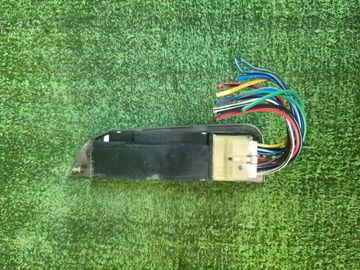 БЛОК УПРАВЛЕНИЯ СТЕКЛАМИ НА TOYOTA SPRINTER AE110