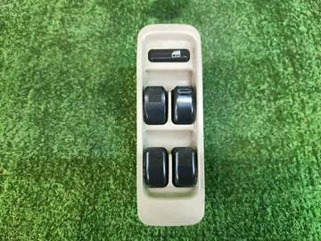 БЛОК УПРАВЛЕНИЯ СТЕКЛАМИ НА DAIHATSU PYZAR G303G